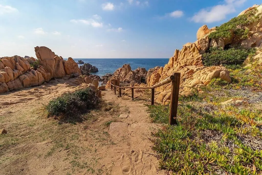 Дом отдыха Villino Delia-Infinityholidays Коста-Парадисо Италия